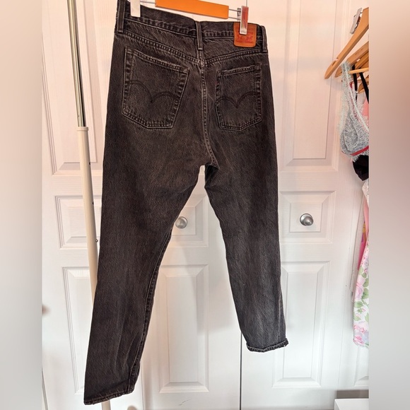 Levi's black/grey distressed Ripped Women's Jeans size 28 leather tag - Picture 6 of 6